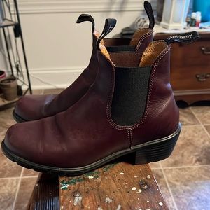 Blundstone leather heeled boot